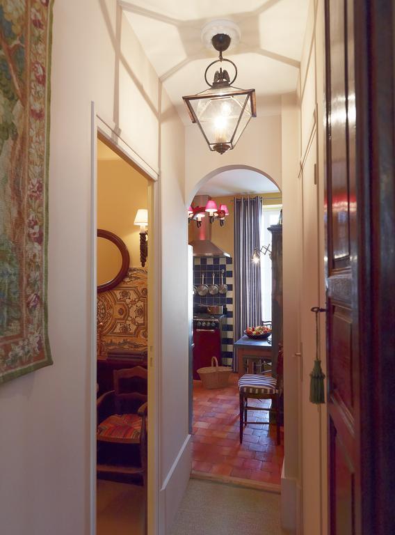Appartements De La Cote ボーヌ 部屋 写真